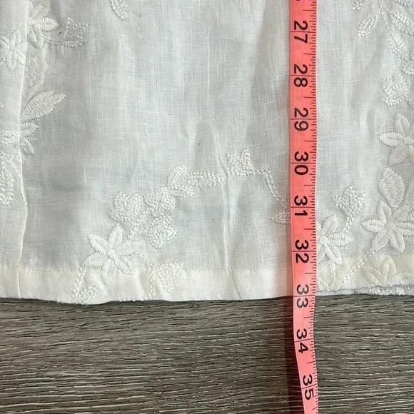 White shortsleeve all over embroidered dress - Picture 4 of 5